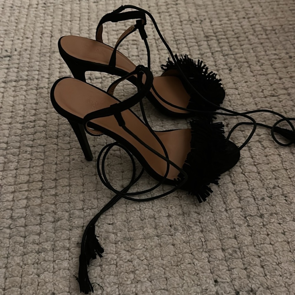 FRINGE HEELS - Picture 2 of 4